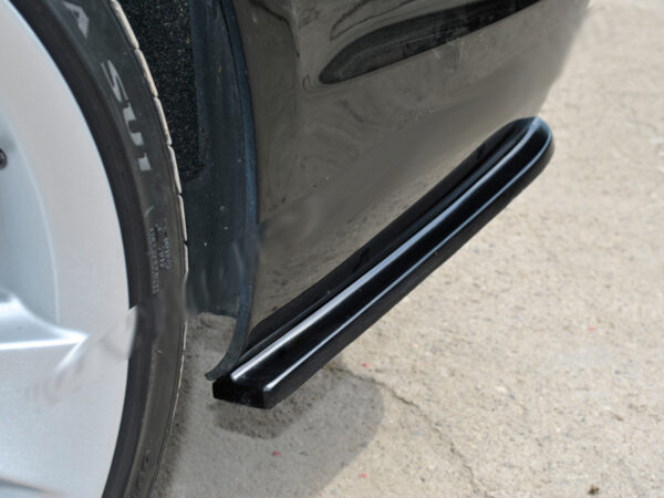 BMW E60 tagumise stange splitterid