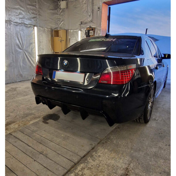 BMW E60/E61 Difuusor (1 summuti avaga) - Klaasfiiber