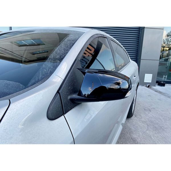 Renault Laguna III / Megane III / Fluence / Latitude peeglikatted