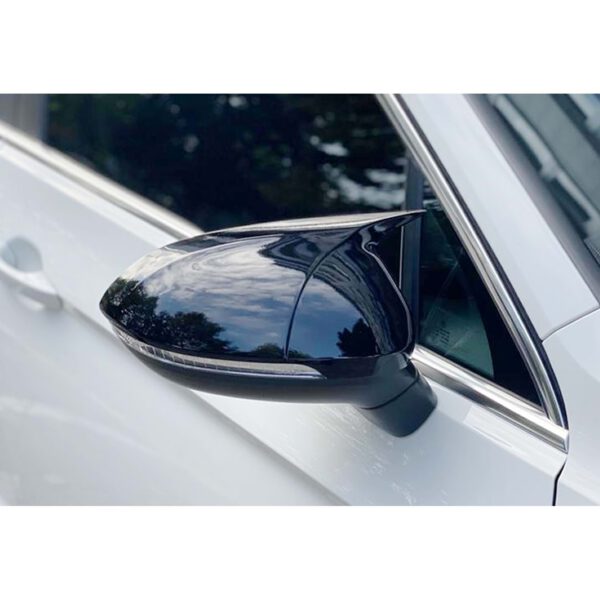 VW Passat B8 peeglikatted
