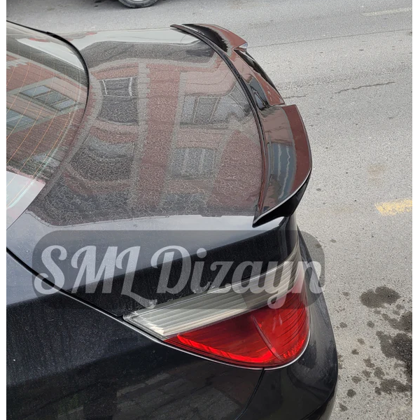 BMW E60 "M4" spoiler