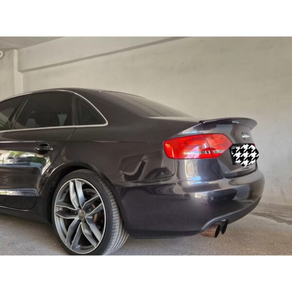 Audi A4 (B8) spoiler