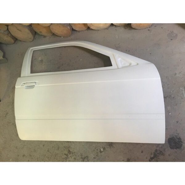 BMW E36 Compact esimesed uksed (klaasfiiber)