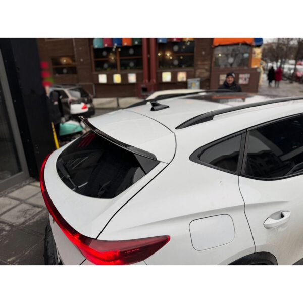 Cupra Formentor spoiler